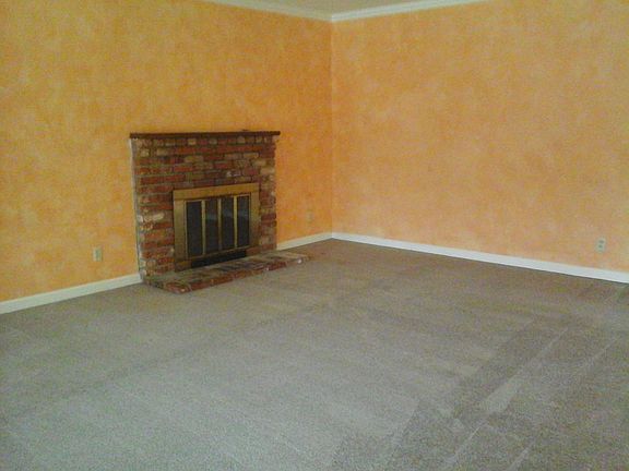3rd image of 233 Marylinn Dr