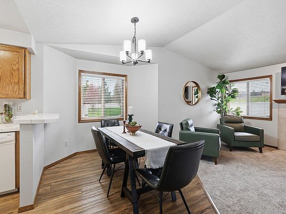 5th image of 3716 S Alder Cir