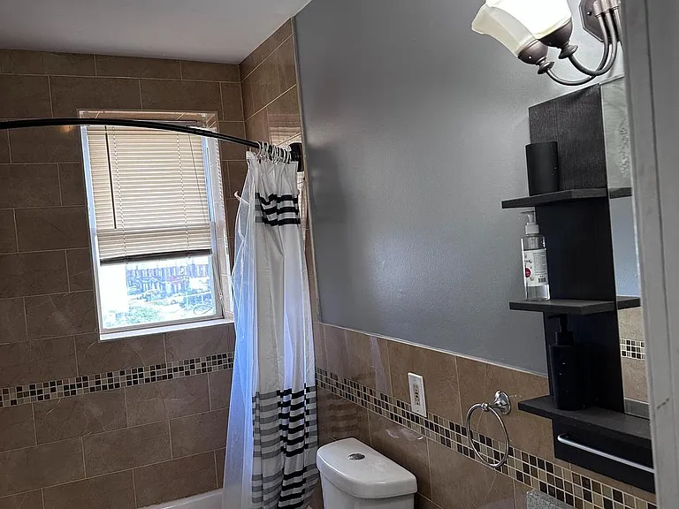 7000 Forrest Ave — Photo 11