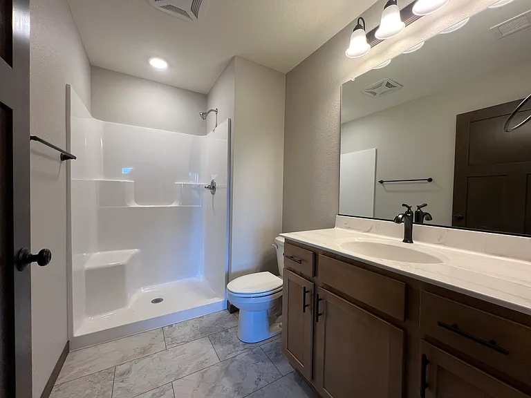Gateway Place Apartments — Photo 87