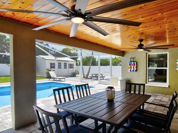 2516 SE 12th Pl, Cape Coral, FL 33904