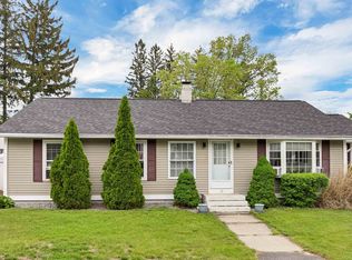 12 Pine Hill Ave, Manchester, NH 03102