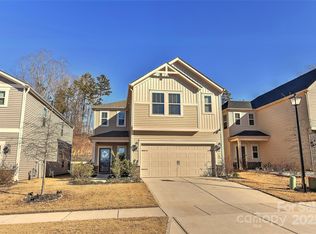 3937 Woodland View Dr, Charlotte, NC 28215