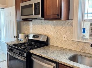 374 Hope St FLOOR 2, Providence, RI 02906