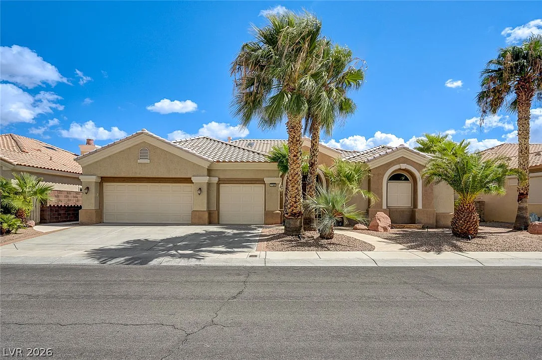 2 bed, 2.5 bath, 2934 sqft, $3,250 — Photo 1
