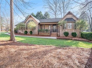 10006 Drawbridge Dr, Charlotte, NC 28215