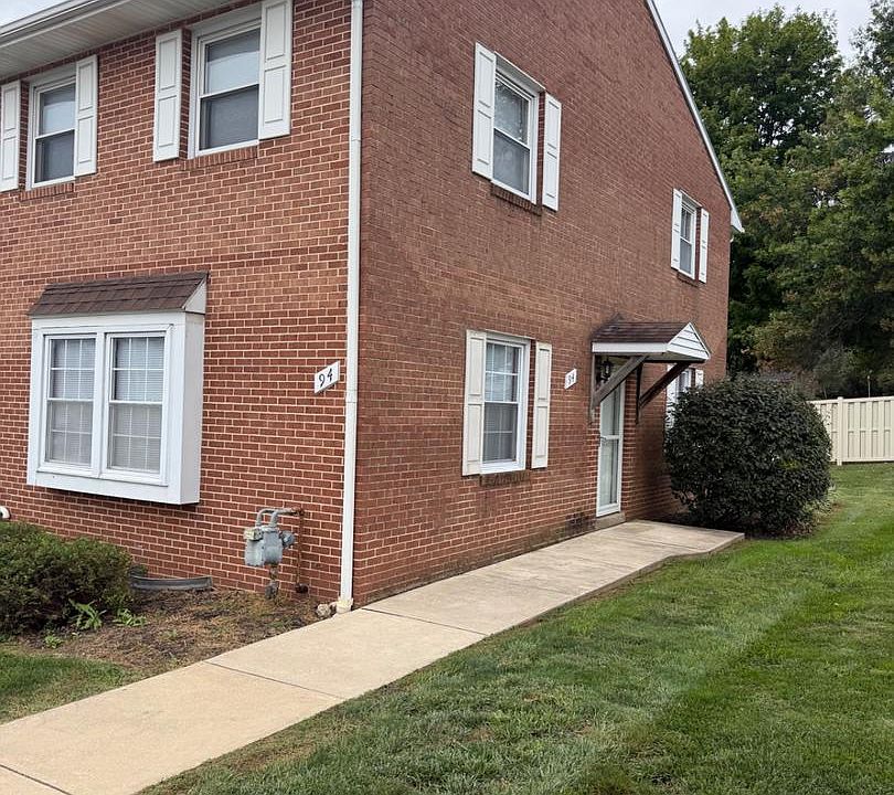 1st image of 94 Dew Drop Ct
