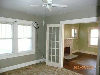3rd image of 513 N Houser Dr