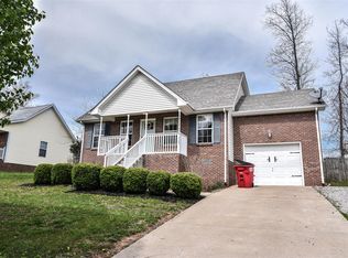 1723 Hazelwood Rd, Clarksville, TN 37042