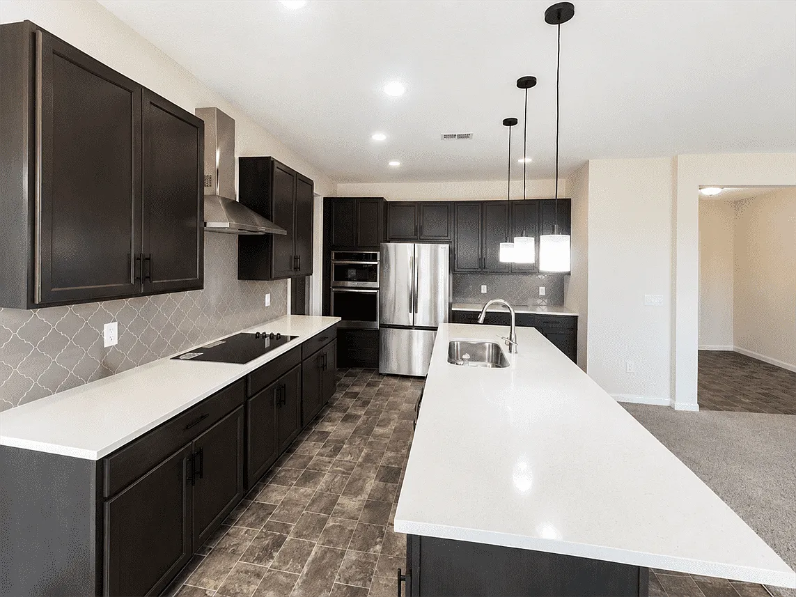 3 bed, 1900 sqft, $2,800 — Photo 2