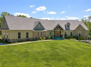 1068 Stonebrooke Ln, Wentzville, MO 63385