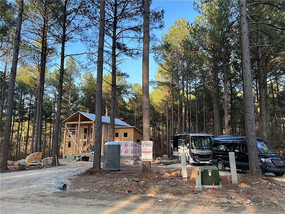 1st image of 44 Sweetwater Ln