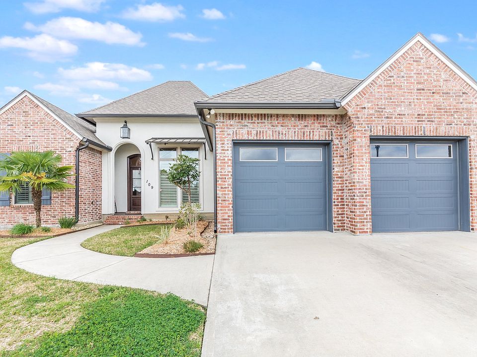 1st image of 109 Coco Palm Ct