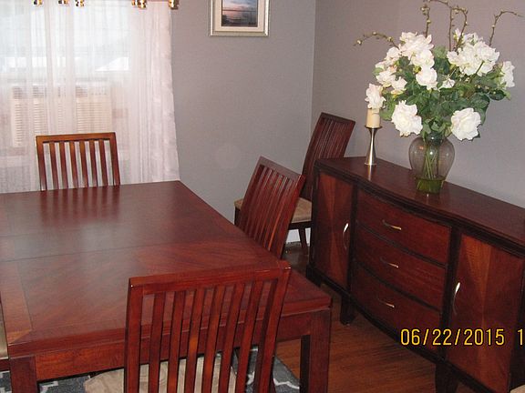4th image of 12 Anna Ln