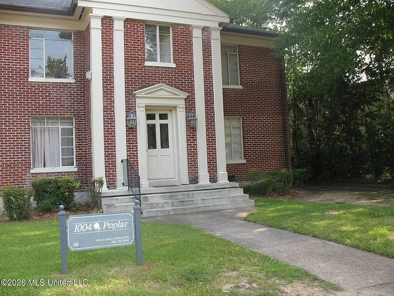 1004 Poplar Blvd #2 — Photo 2