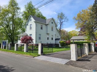 110 Darby St, Bloomfield, CT 06002