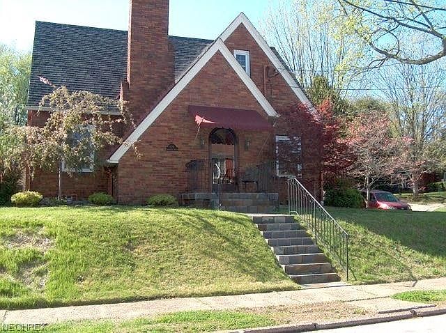 Welcome to 1119 Smithfield Street