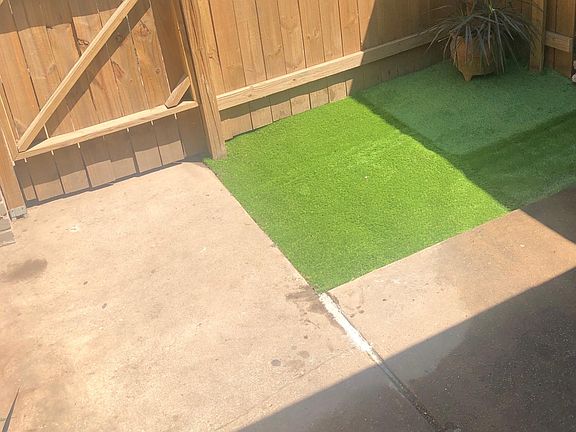 Fenced front yard