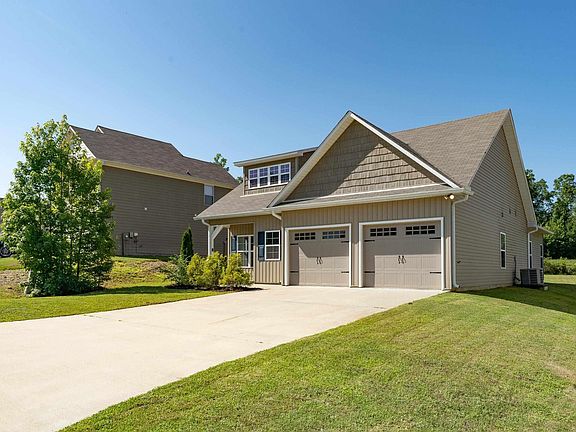2nd image of 205 Smith Glen Dr