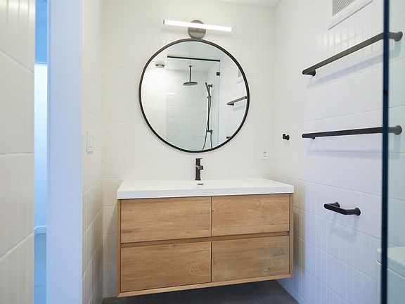 2nd image of 2204 Strongs Dr APT 5