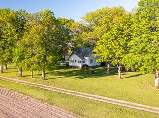 30624 Gils Rd, Minier, IL 61759