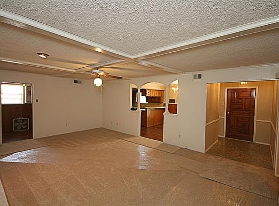 2nd image of 6704 Symphony Ln