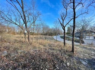 63 I St, Lees Summit, MO 64086
