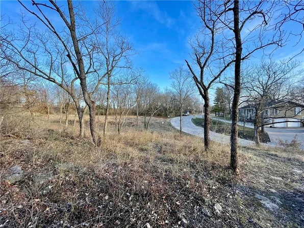 63 I St, Lees Summit, MO 64086