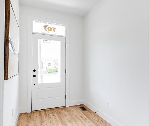 4th image of 707 N 31st St