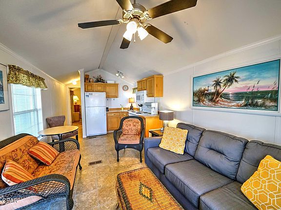 3rd image of 181 Marlin Cir
