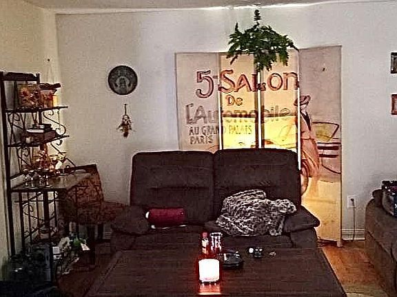 3rd image of 536 26th St