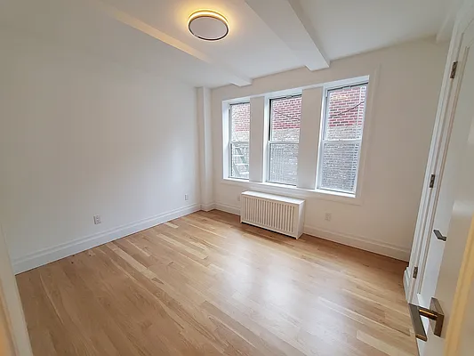 Sold by Rachel Realty | media 14