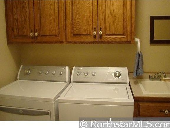 5th image of 913 Prairie Oak Dr
