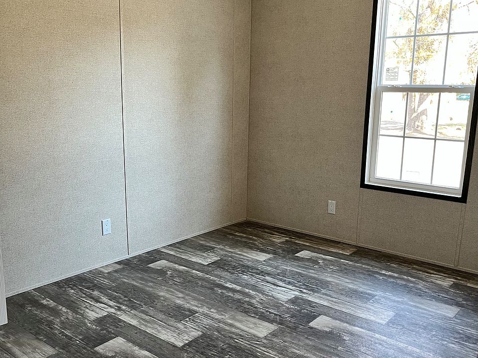 2nd image of 3308 Powell Dr