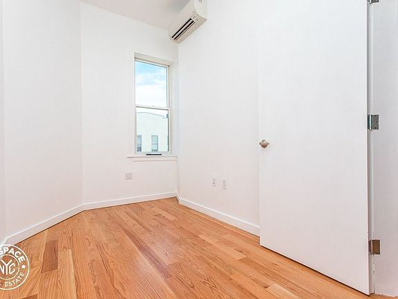 5th image of 285 Troutman St #5M