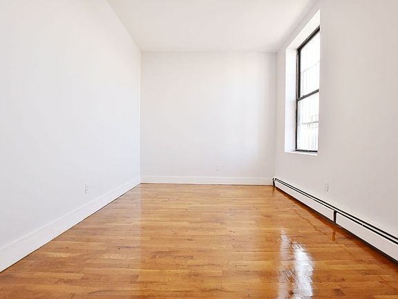 2nd image of 2334 28th Ave APT 4F