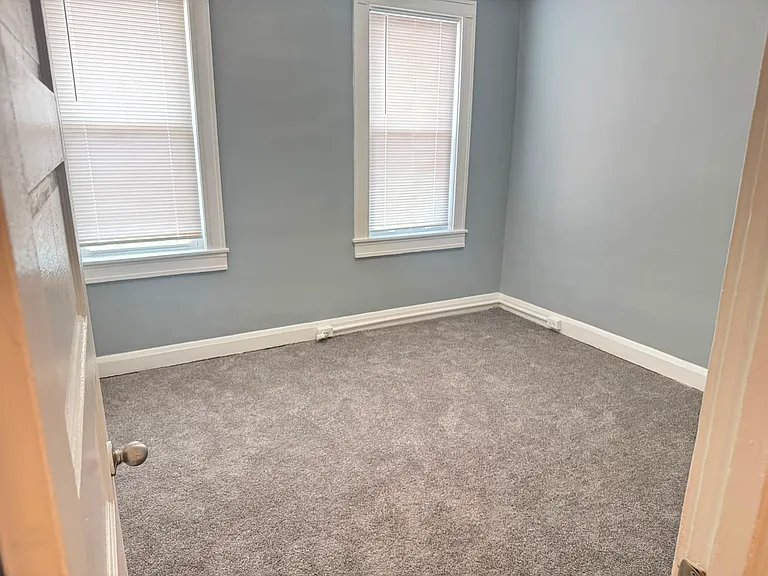 2809 Mayfield Ave — Photo 10