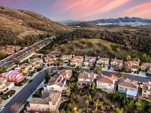 2nd image of 1043 Camino Del Sol