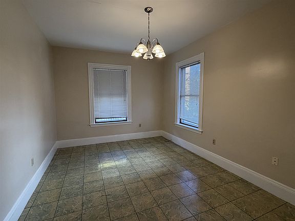 5th image of 103 Central St #1