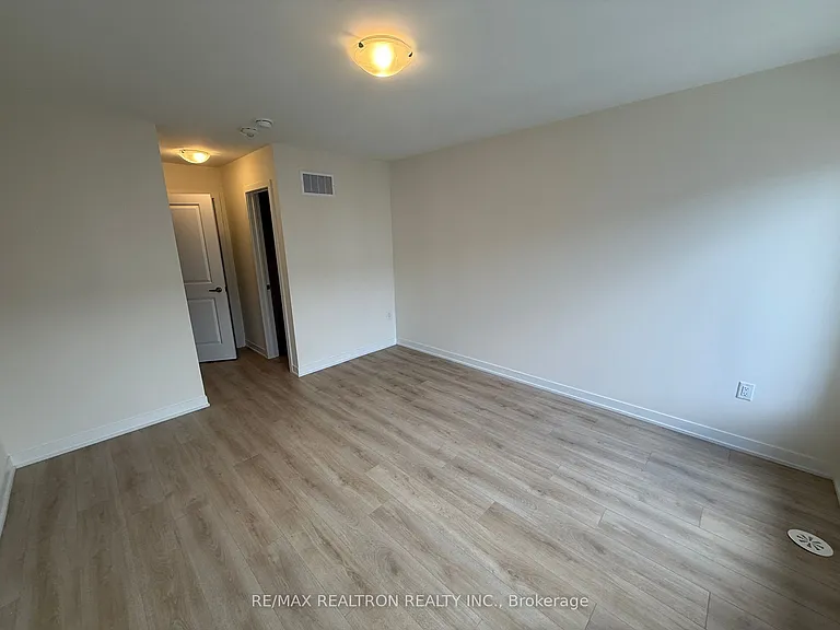 1695 Dersan St E #1206 — Photo 15