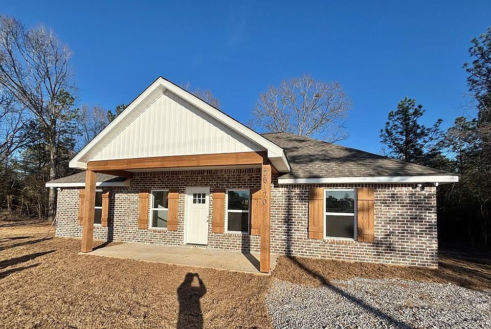 1st image of 404 Monroe Breeland Rd