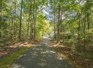 5233 Eastbranch Dr, Glen Allen, VA 23059