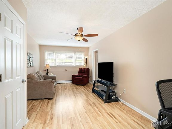 4th image of 5 Ridgeview Rd
