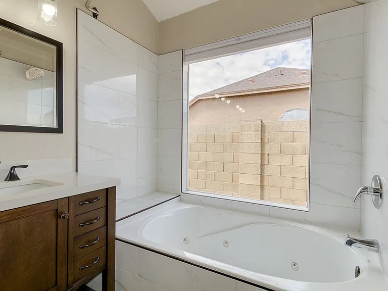 4314 E Juanita Ave — Photo 31