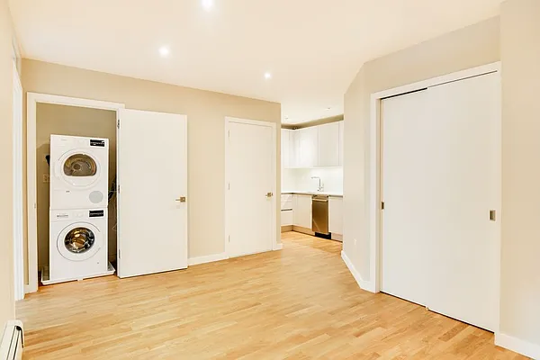 Rented by Akelius Real Estate Management | media 12