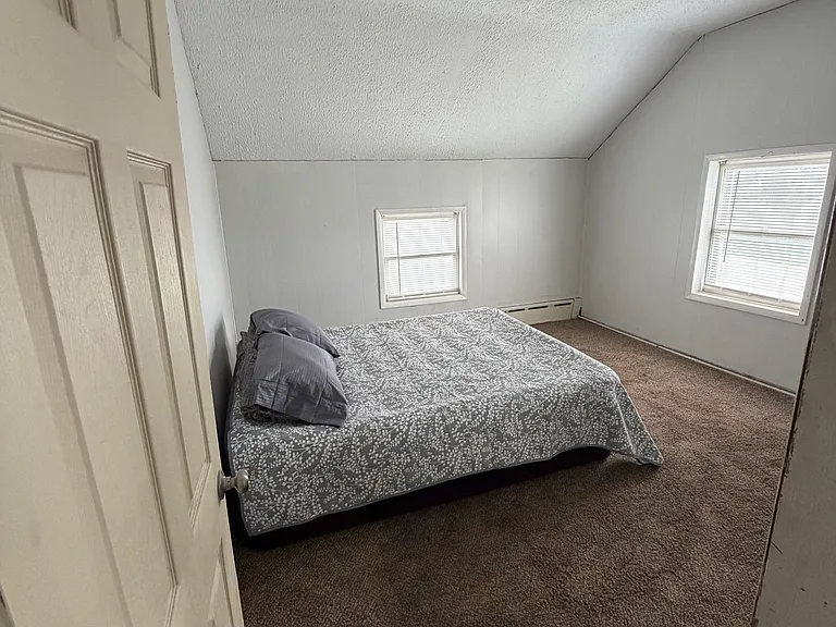 2824 Standish Rd — Photo 8