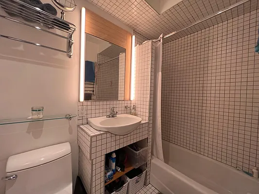 Rented by Keller Williams NYC | media 16