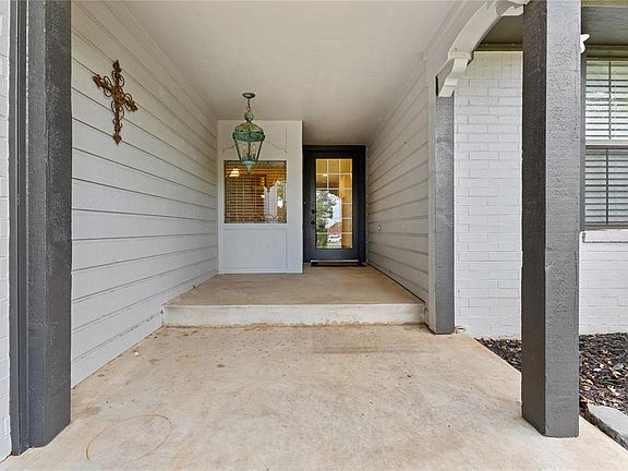 5th image of 1809 N Lark St