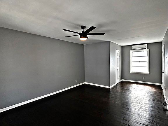 5th image of 1850 Portsmouth St APT D