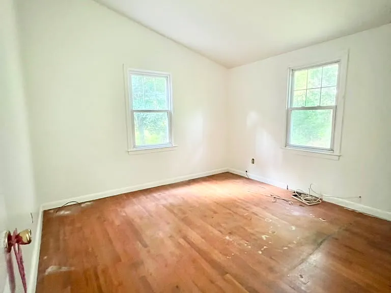 12 Merriewold Ln N — Photo 5